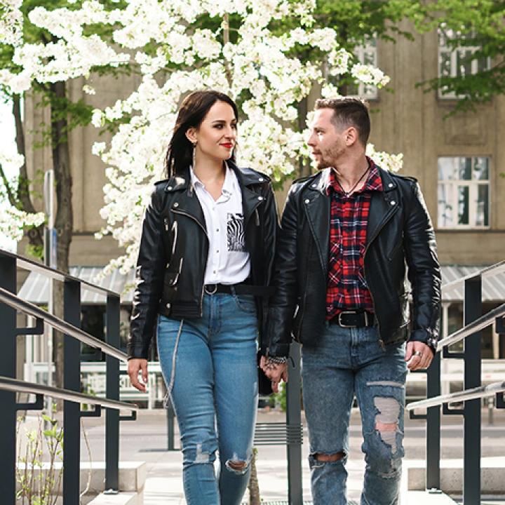 Top 5 Wardrobe Staples: The Best Shirts for Men and Women